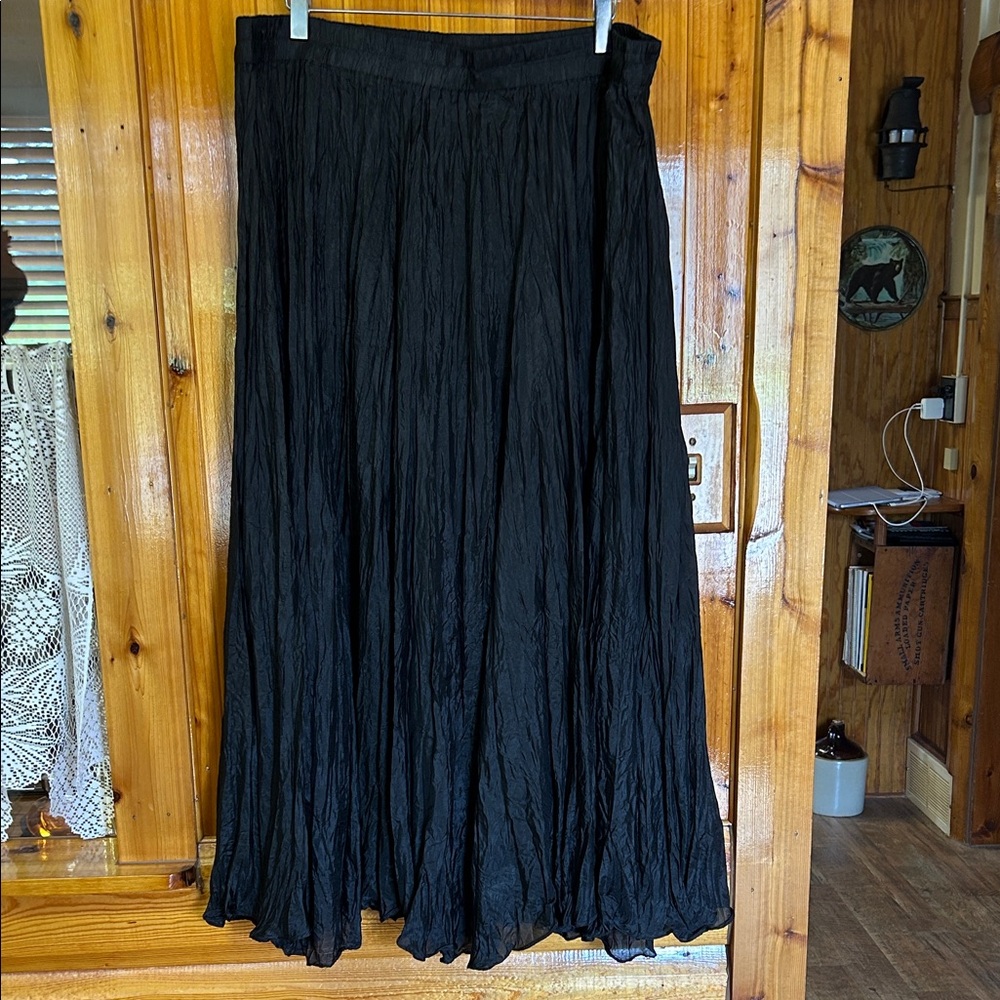 Women's Black Crinkled Maxi 100% Silk Skirt - Lightweight Flow